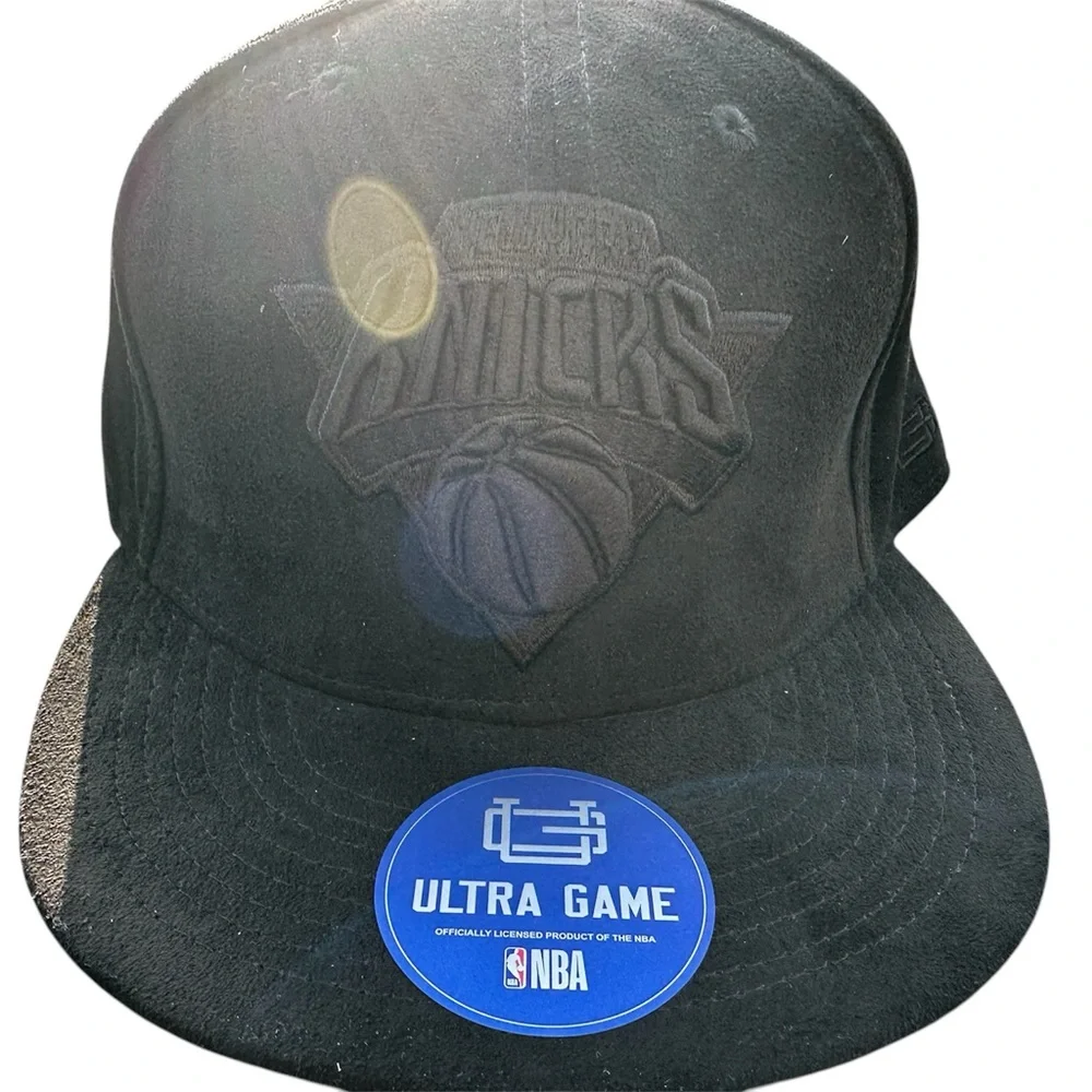 Knicks snap back and Logo